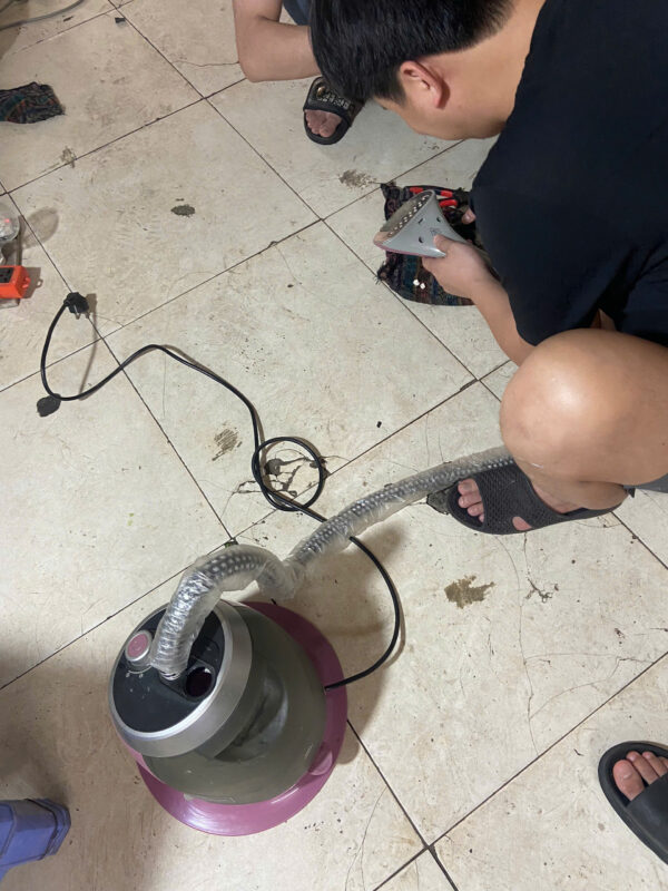 Sửa bàn là hơi nước