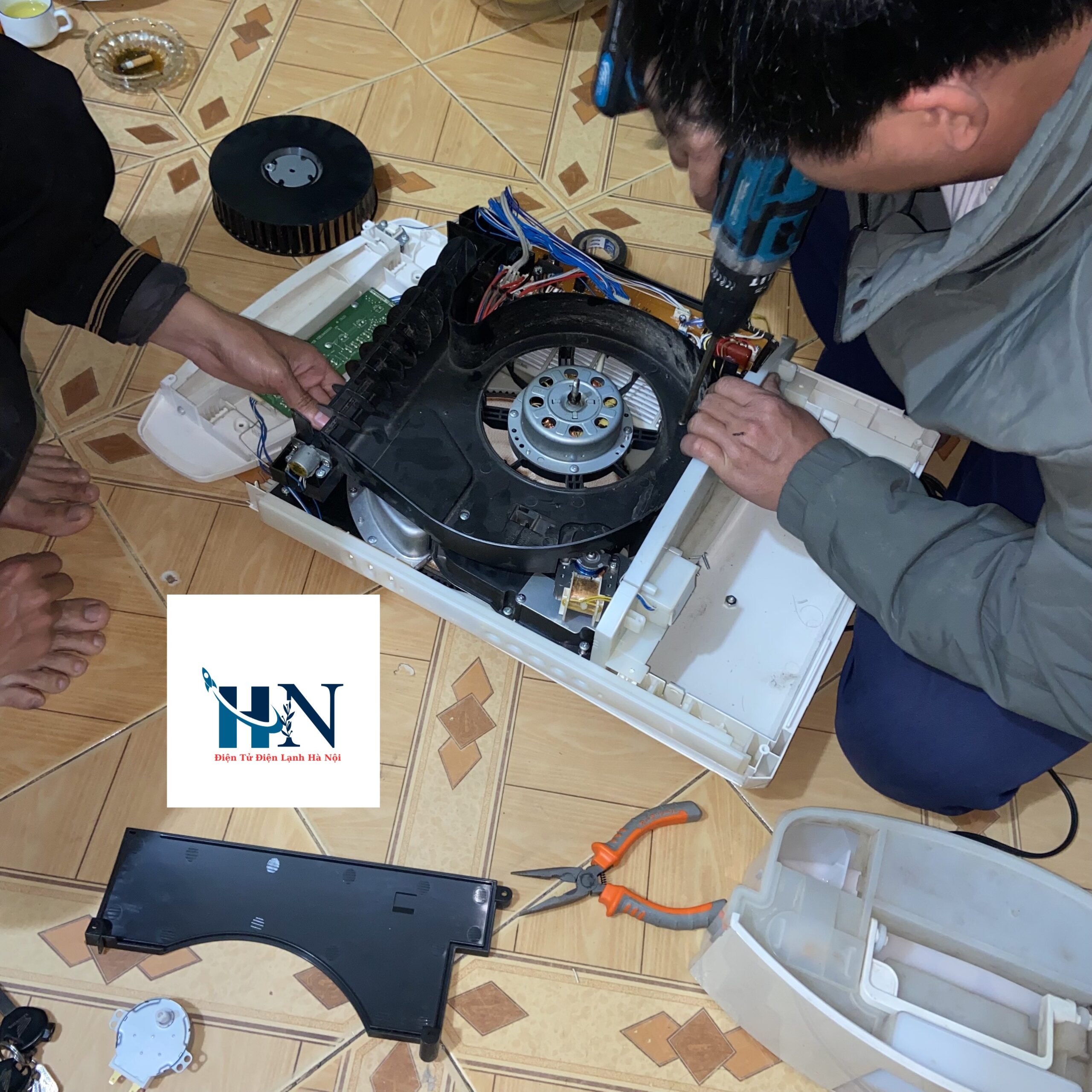 Sửa máy hút ẩm