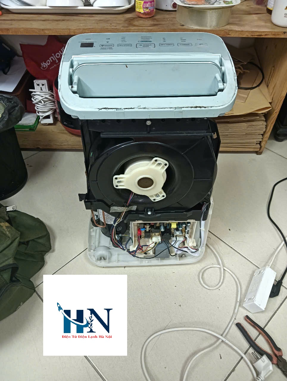 Sửa máy hút ẩm tại nhà