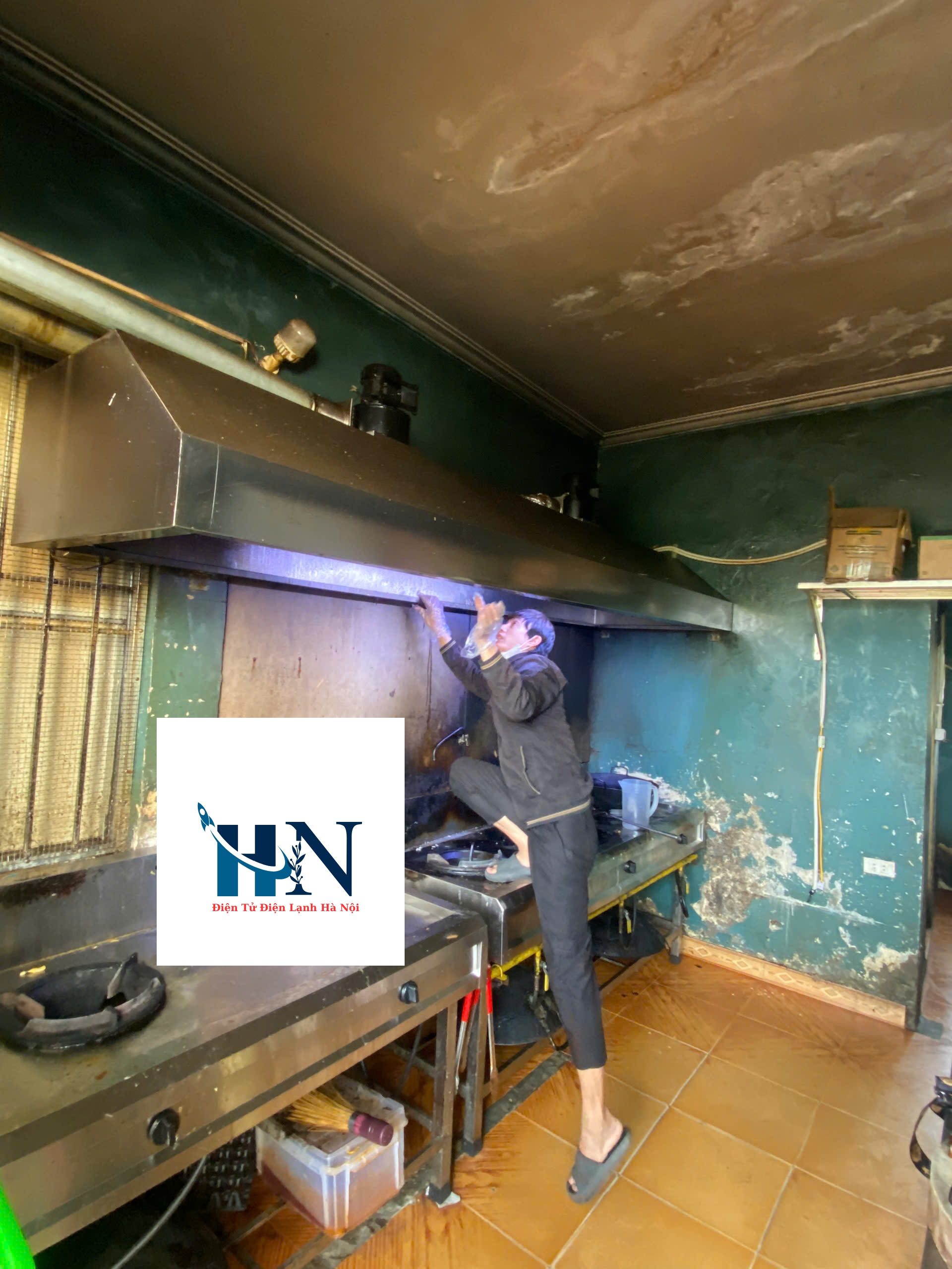 Sửa máy hút mùi Công Nghiệp Nhà Hàng