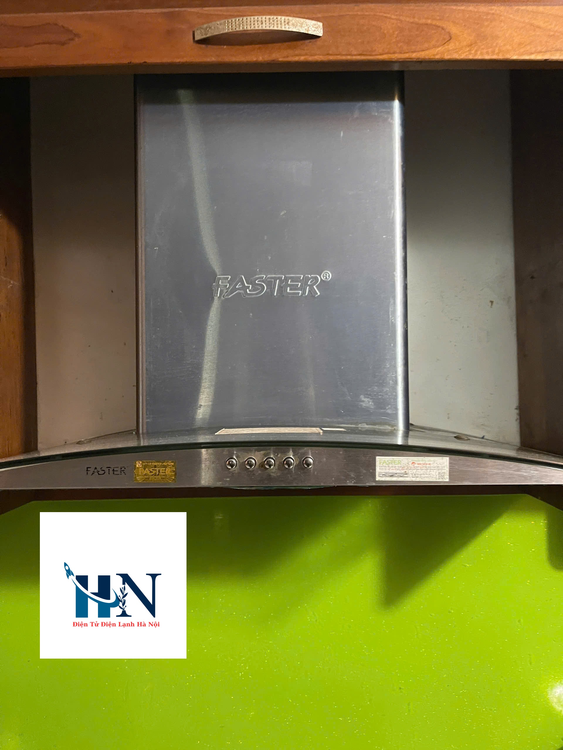Sửa máy hút mùi bếp Faster