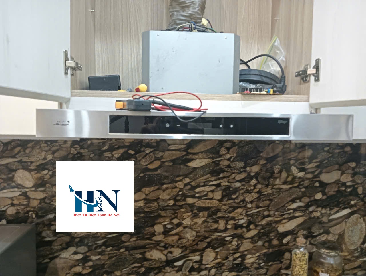 Sửa máy hút mùi bếp uy tín