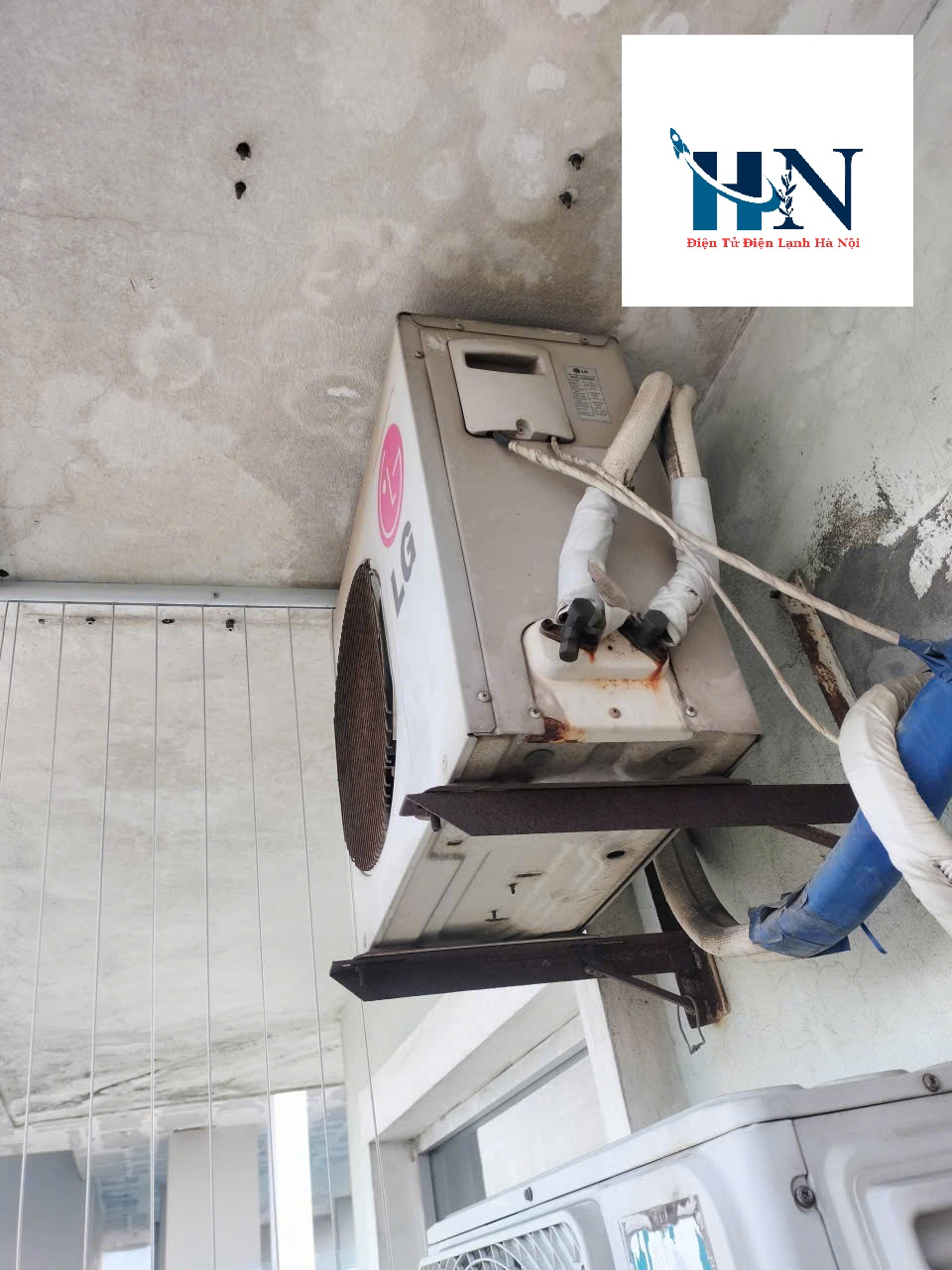 Sửa chữa điều hòa LG