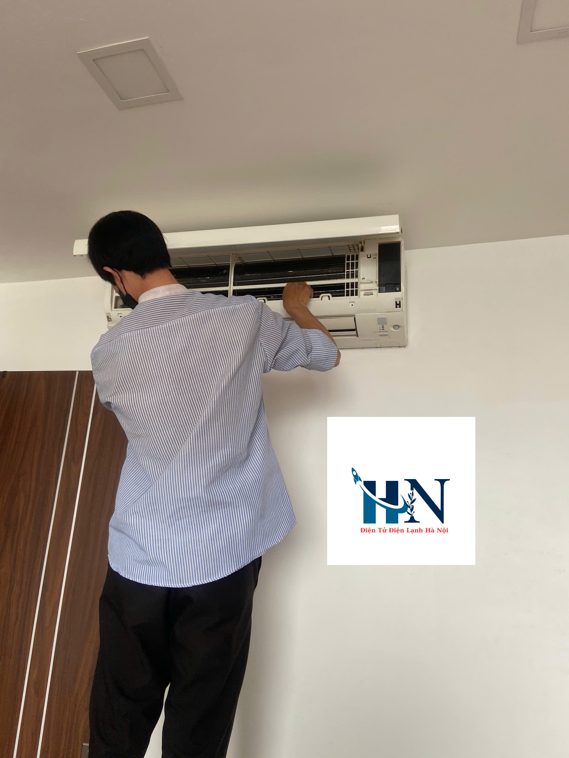 Sửa điều hòa Sharp tại nhà