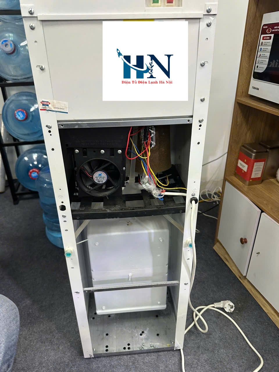 Sửa cây nước nóng lạnh Karofi Hà Nội