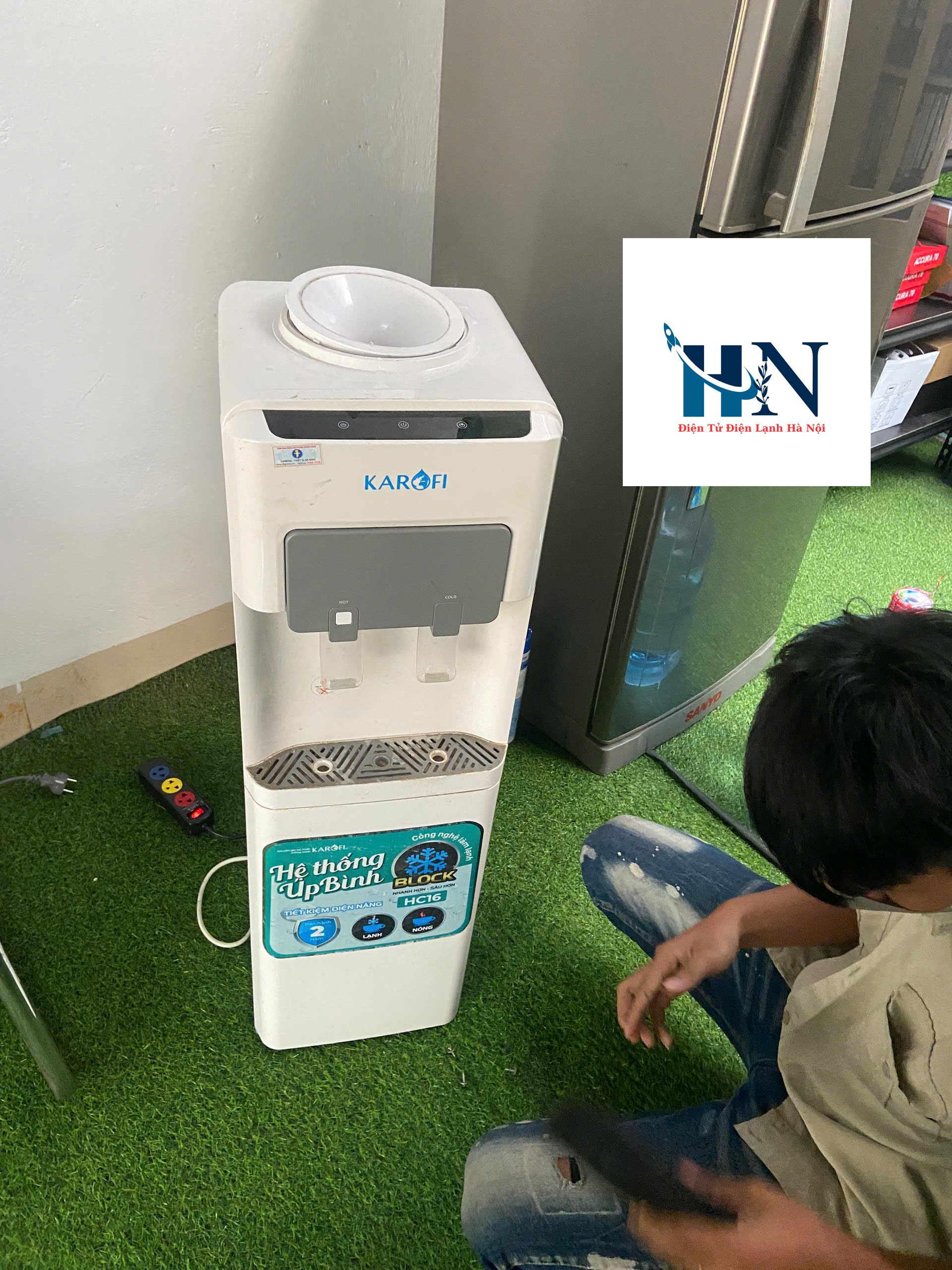 Sửa chữa cây nước nóng lạnh Karofi