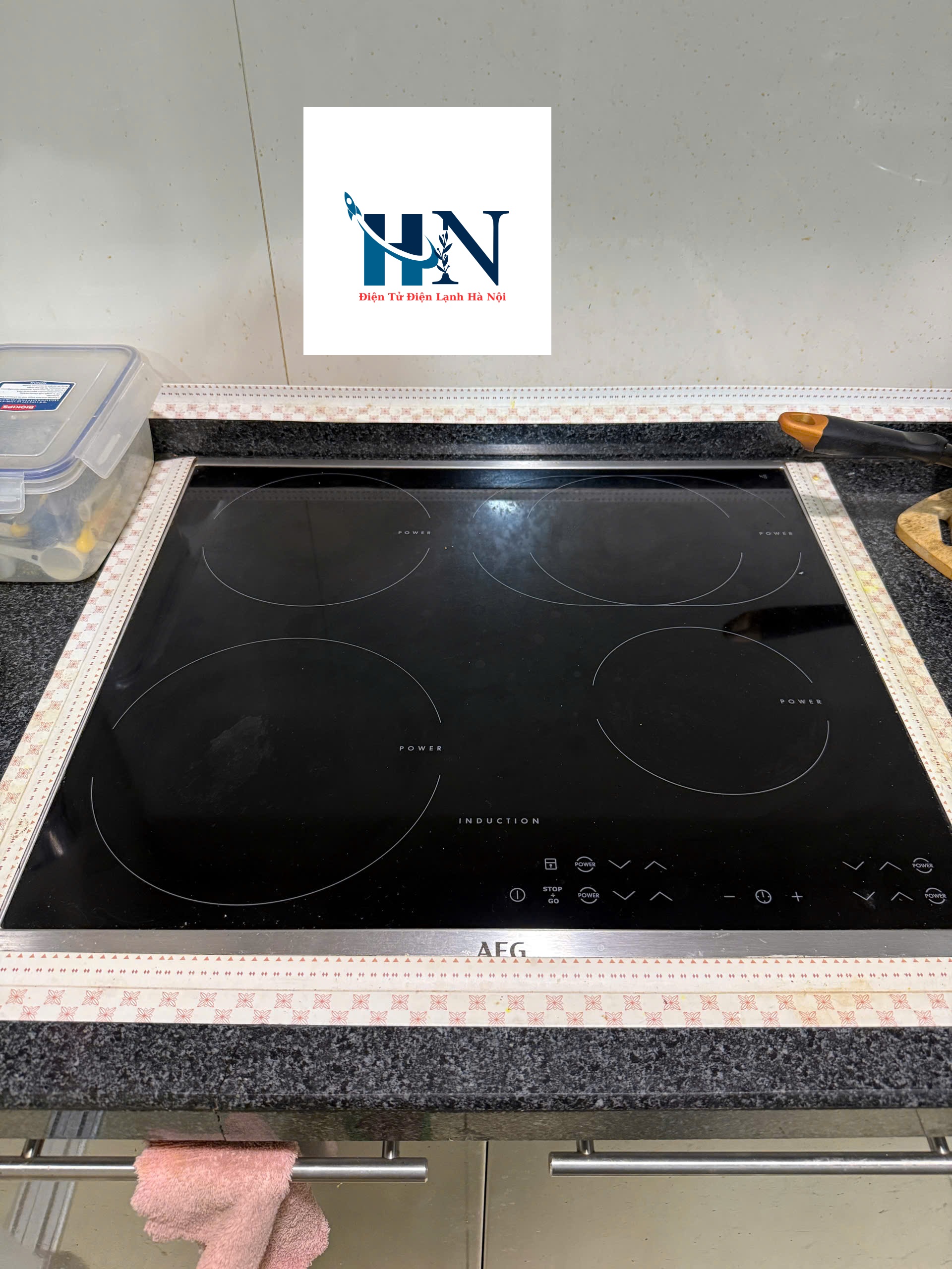 Sửa bếp từ AEG tại nhà ở Hà Nội